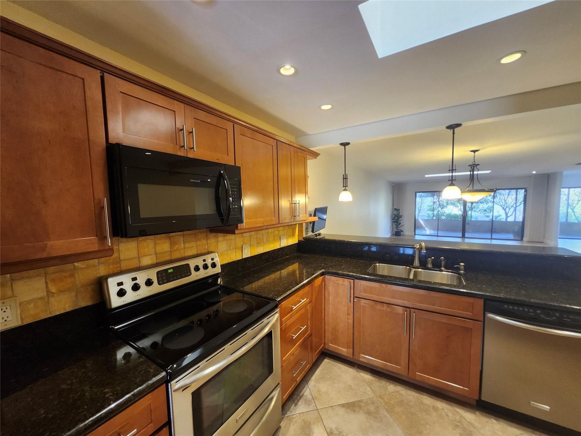 201 Dunwoody Lane, Unit 17-87, Hollywood, FL 33021 Photo