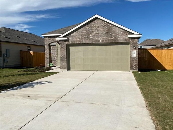 301 Greatest Gift WAY, Jarrell, TX 76537