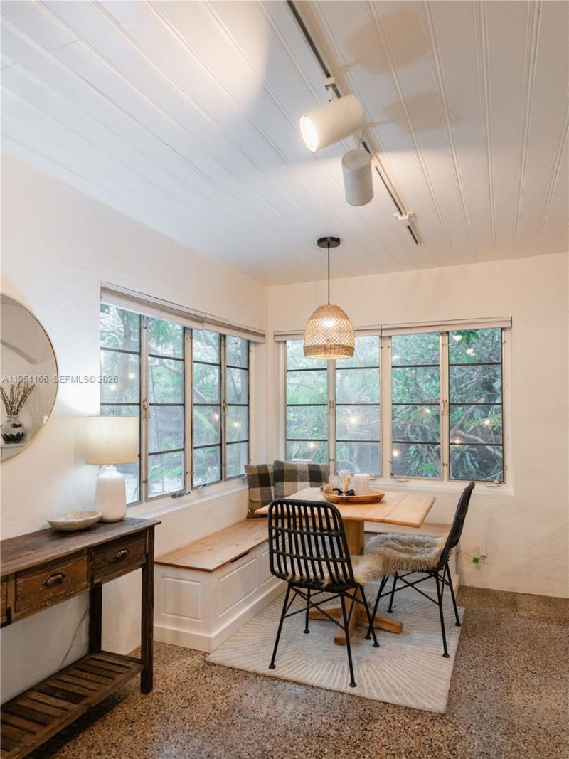 725 SW 2nd Ct, Fort Lauderdale, FL 33312 Photo