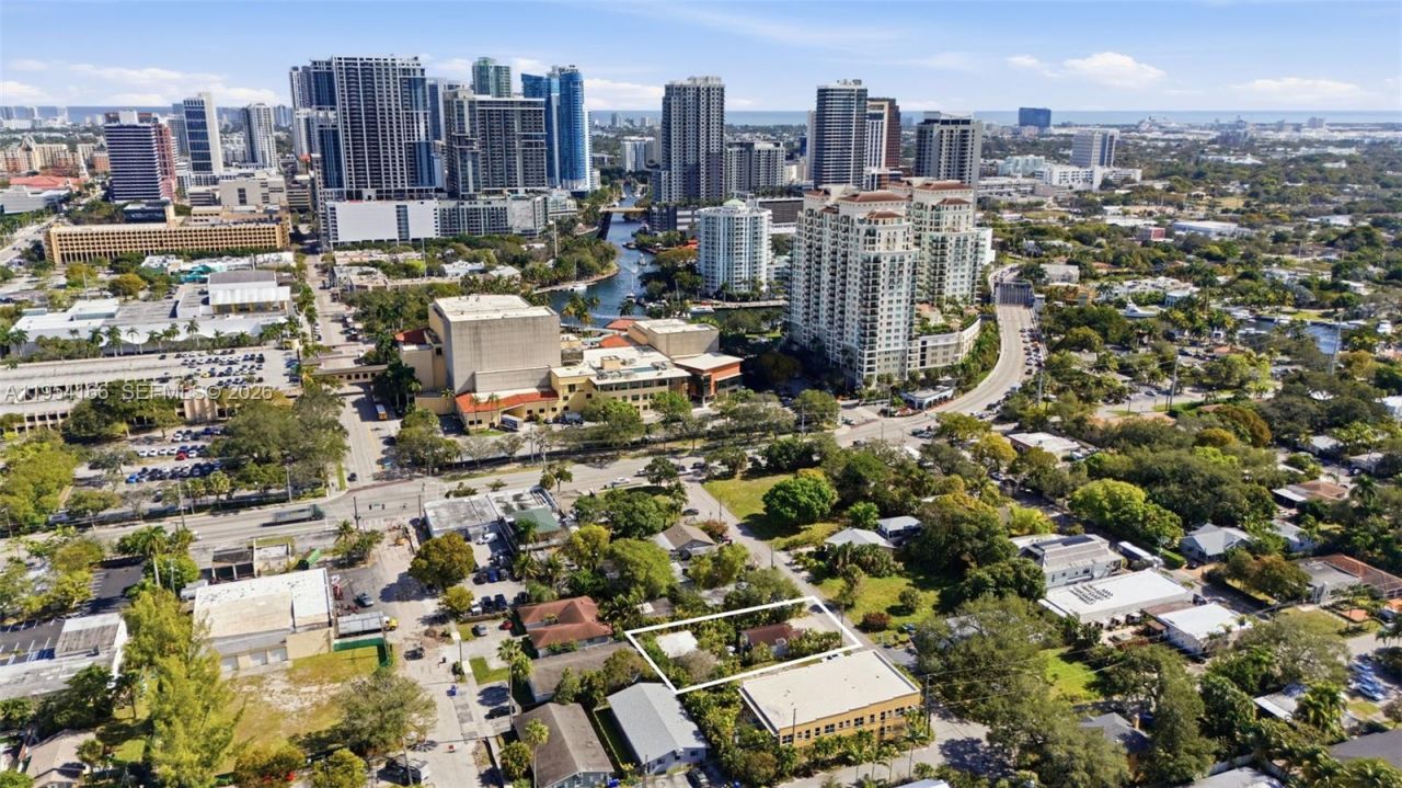 725 SW 2nd Ct, Fort Lauderdale, FL 33312 Photo