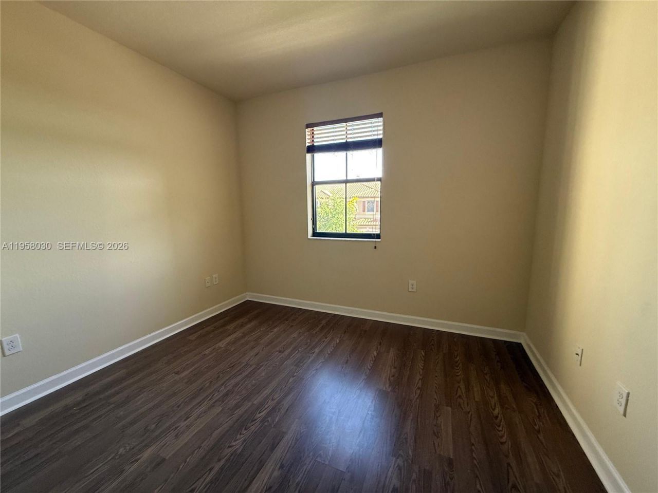 3393 W 90th St, Hialeah, FL 33018 Photo