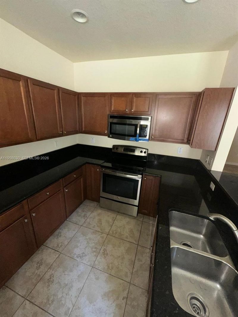 3393 W 90th St , Hialeah, FL 33018 Photo