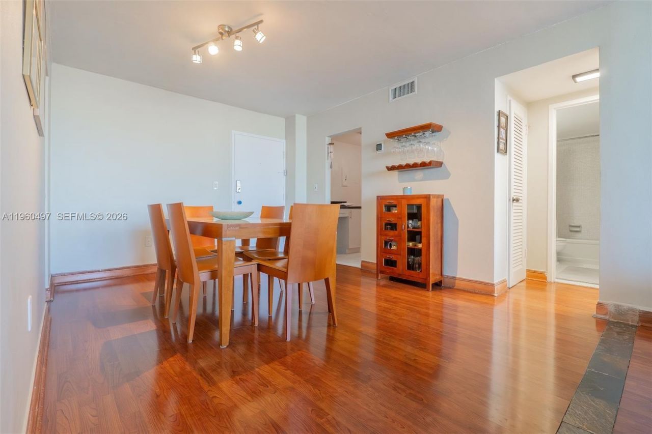 1865 79th St Cswy, Unit 11B, North Bay Village, FL 33141 Photo