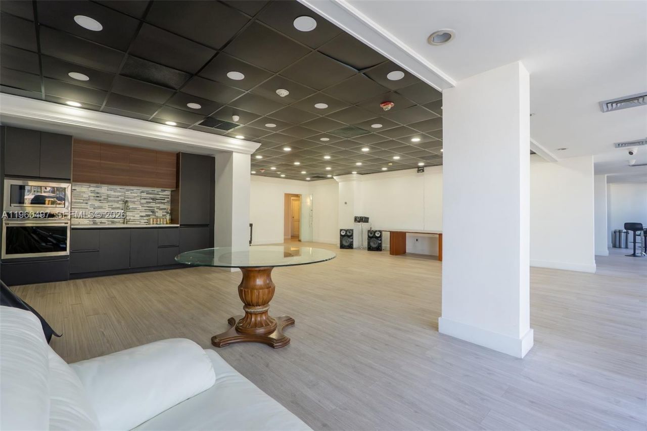 1865 79th St Cswy, Unit 11B, North Bay Village, FL 33141 Photo