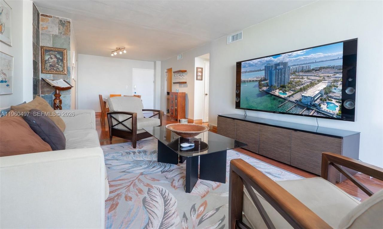 1865 79th St Cswy, Unit 11B, North Bay Village, FL 33141 Photo