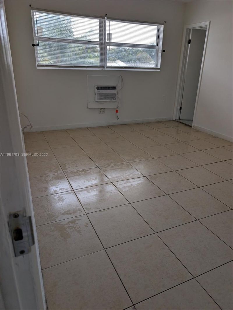 11930 NE 19th Dr, Unit 26, North Miami, FL 33181 Photo