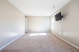 833 Kirby Court photo 4