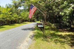 6370 Shilelagh Oaks Parkway photo 4