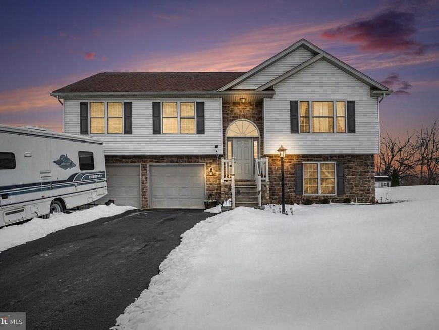 400 Frick Avenue, Waynesboro, PA 17268 Main Photo