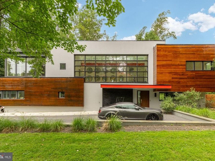 6309 Bradley Boulevard, Bethesda, MD 20817 Main Photo