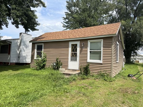 1707 LINCOLN BLVD, Muscatine, IA 52761