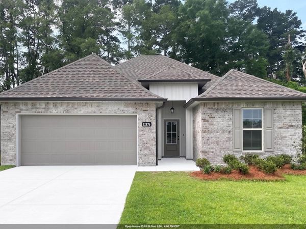12876 Siberian Dr, Walker, LA 70785