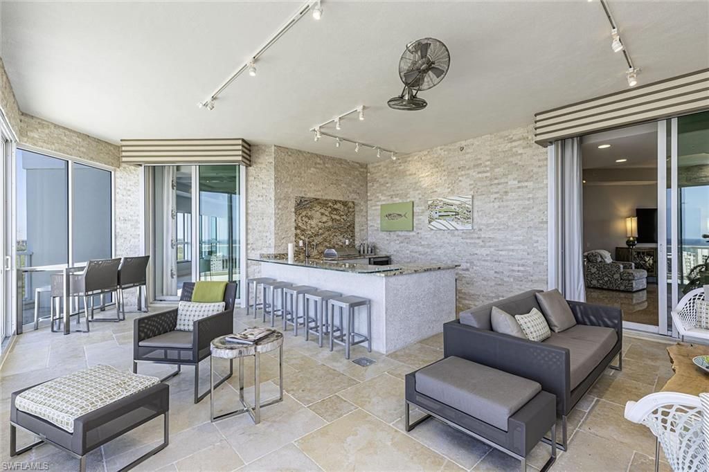 295 Grande Way, Unit PH-2, Naples, FL 34110 Photo