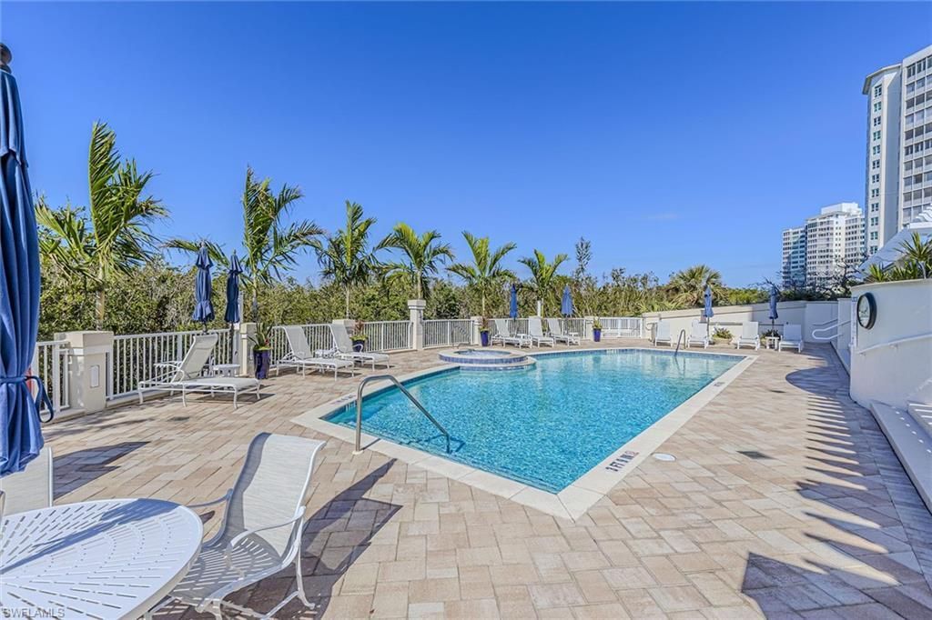 295 Grande Way, Unit PH-2, Naples, FL 34110 Photo