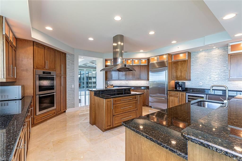 295 Grande Way, Unit PH-2, Naples, FL 34110 Photo