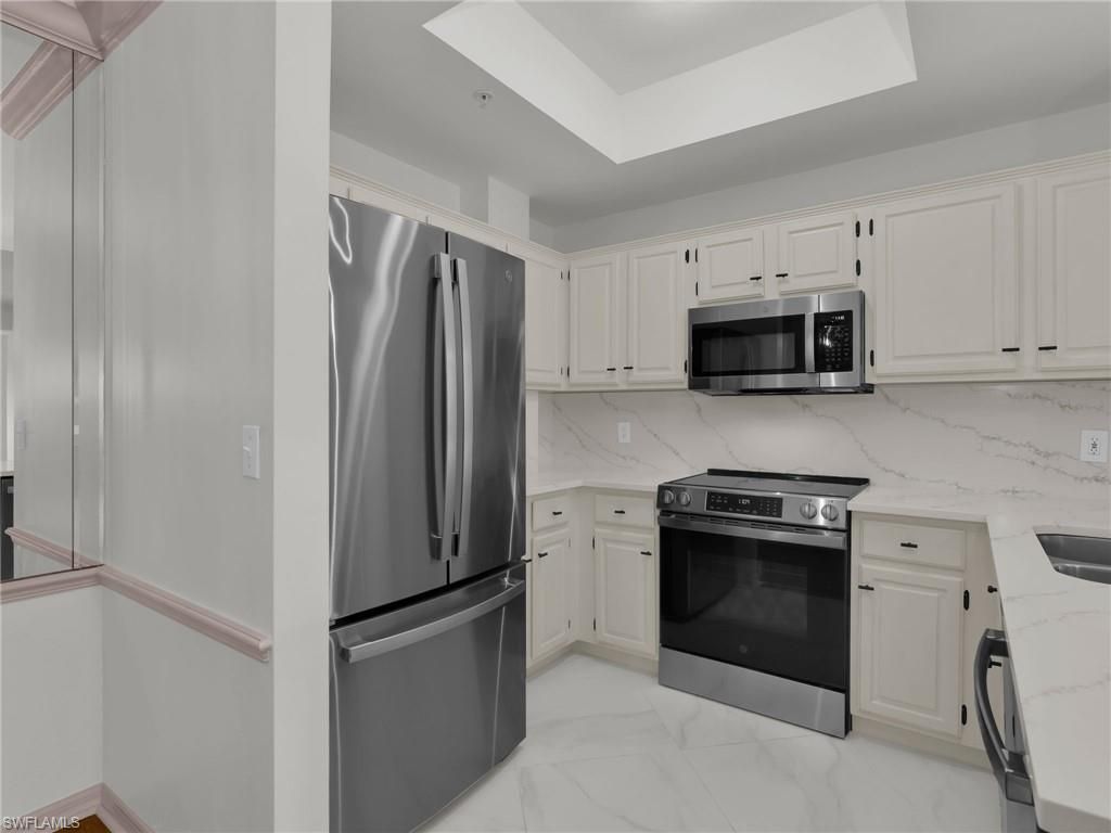 201 Arbor Lake Dr, Unit 204, Naples, FL 34110 Photo