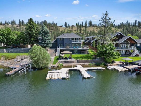 6619 Long Lake Dr, Nine Mile Falls, WA 99026