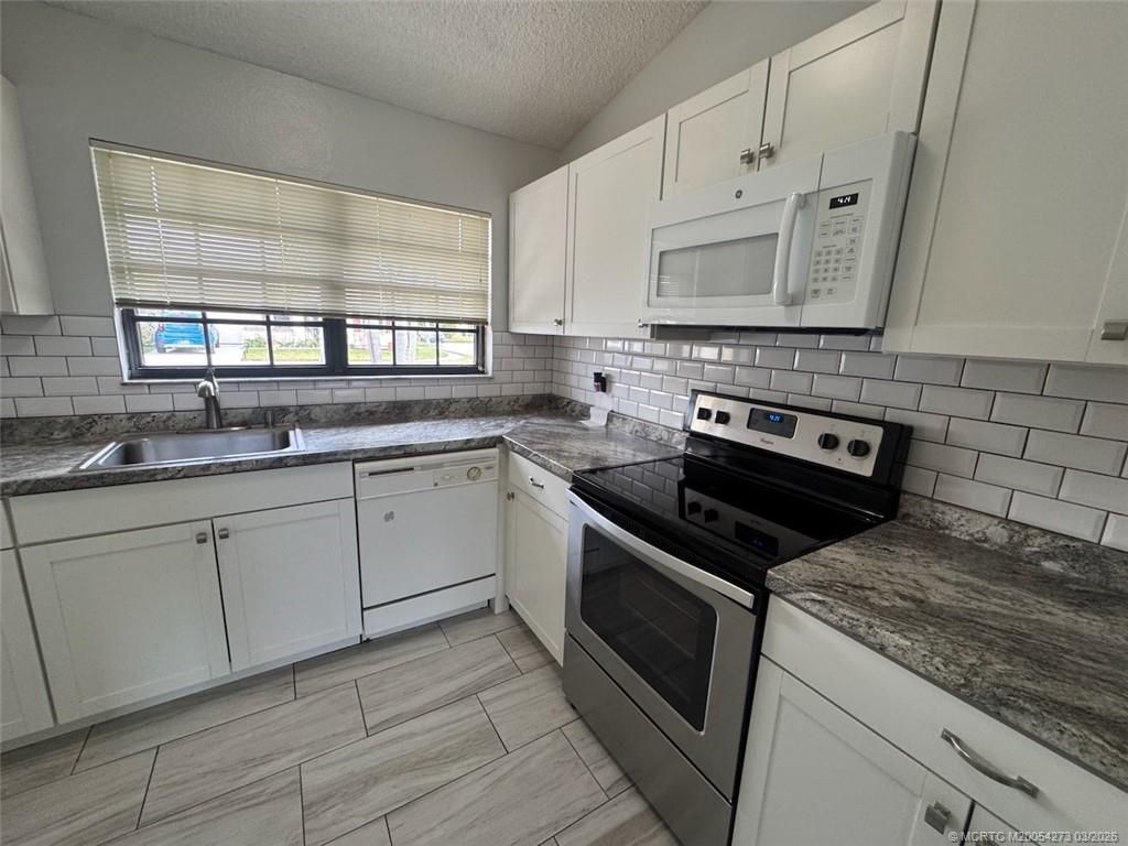 2398 SE Brekenridge Circle, Port Saint Lucie, FL 34952 Photo