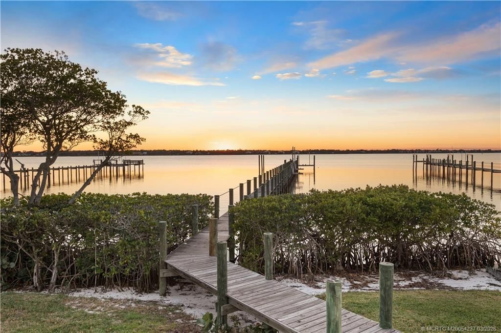 1912 NW Cove Circle, Stuart, FL 34994 Photo