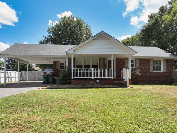 6 Welch St , Clarksville, TN 37040