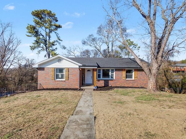 100 Dellrose Dr, Nashville, TN 37214