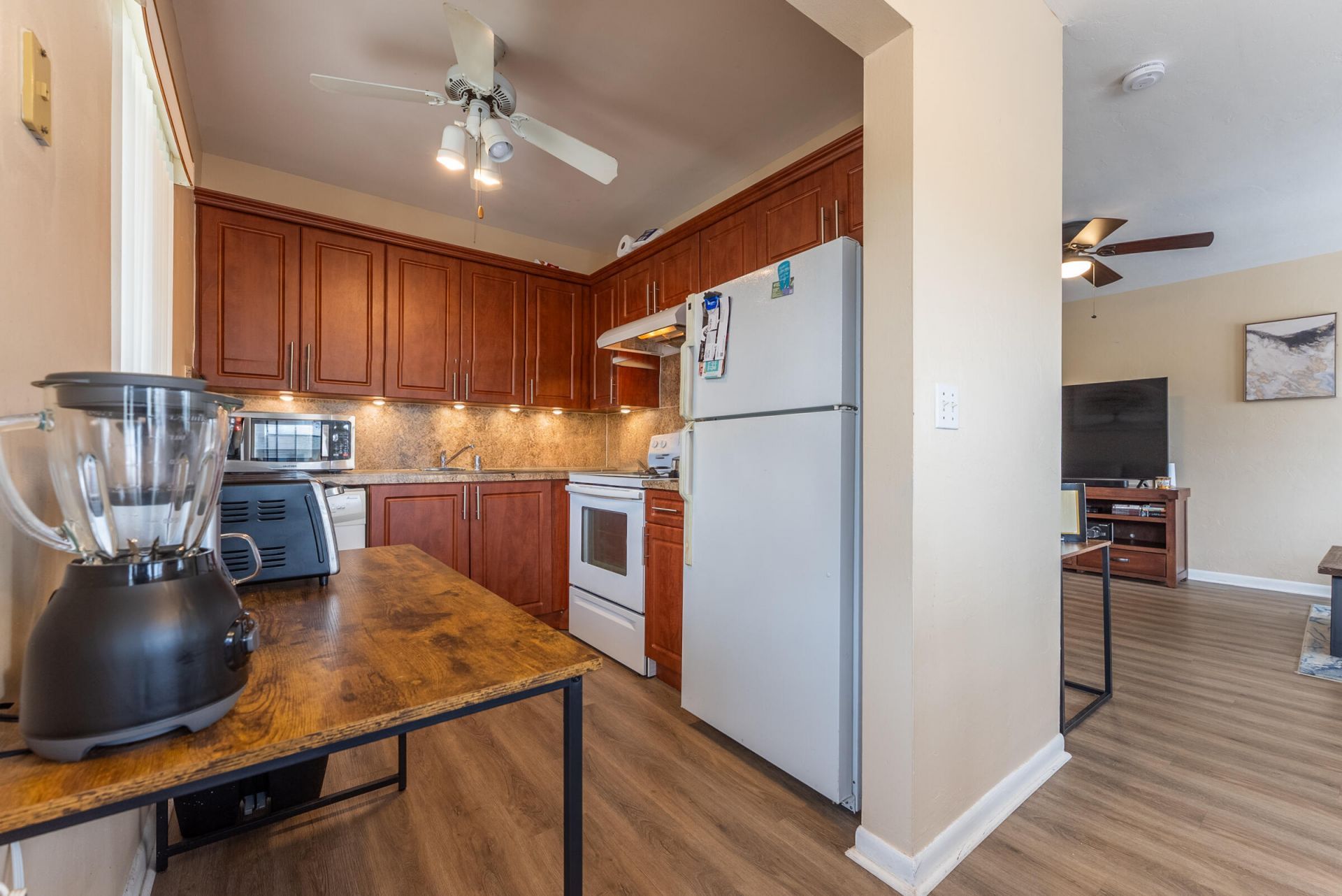 2920 Cynthia Lane, Unit 202, Lake Worth Beach, FL 33461 Photo