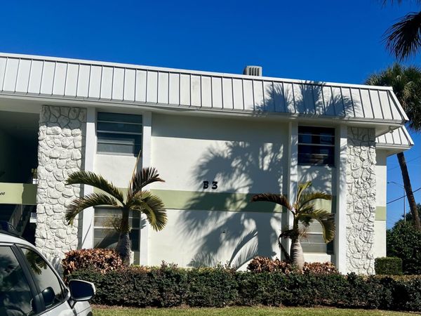 2302 Sunrise Boulevard, Unit 3-201, Fort Pierce, FL 34982
