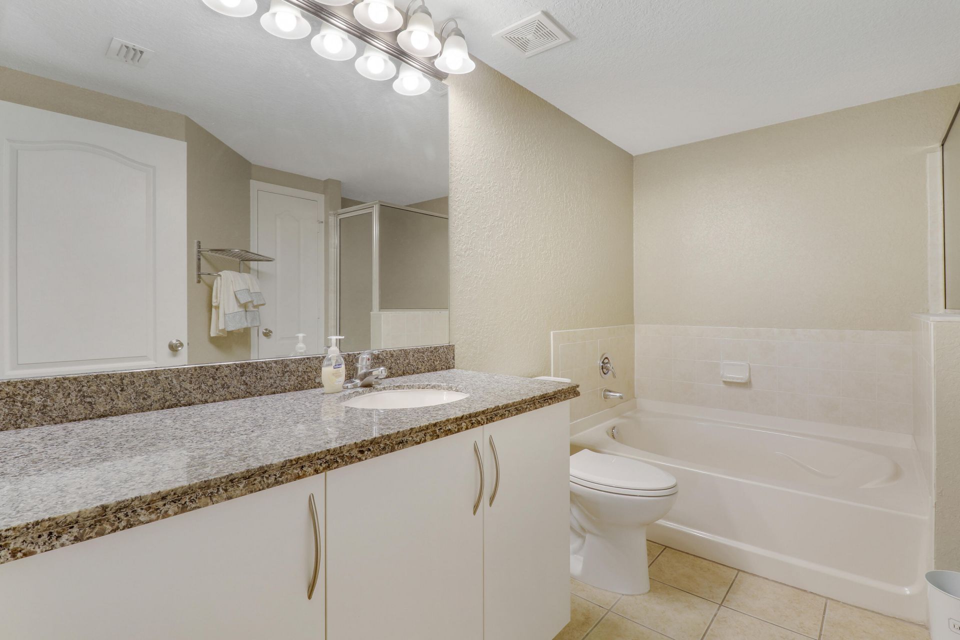 154 SW Peacock Boulevard, Unit 28101, Port Saint Lucie, FL 34986 Photo