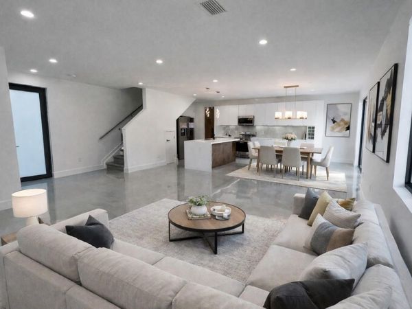 1292 NE 35th Street, Oakland Park, FL 33334