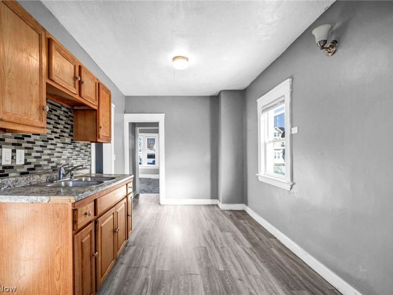 12702 Maplerow Avenue, Garfield Heights, OH 44105 Photo 12