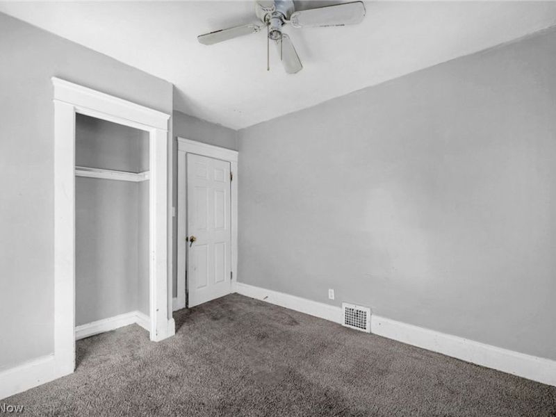 12702 Maplerow Avenue, Garfield Heights, OH 44105 Photo 26