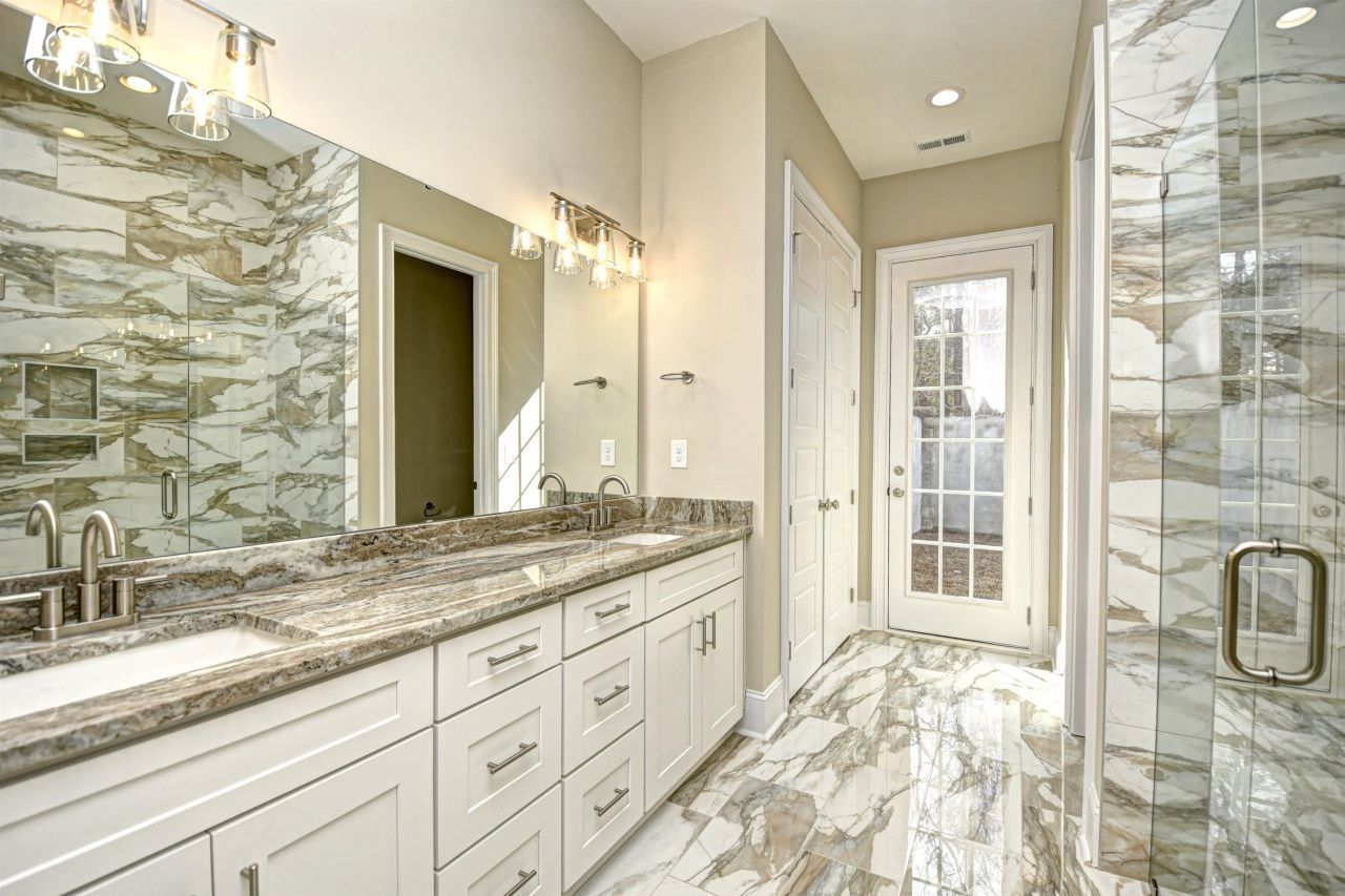 329 Waterfall Circle Photo 15