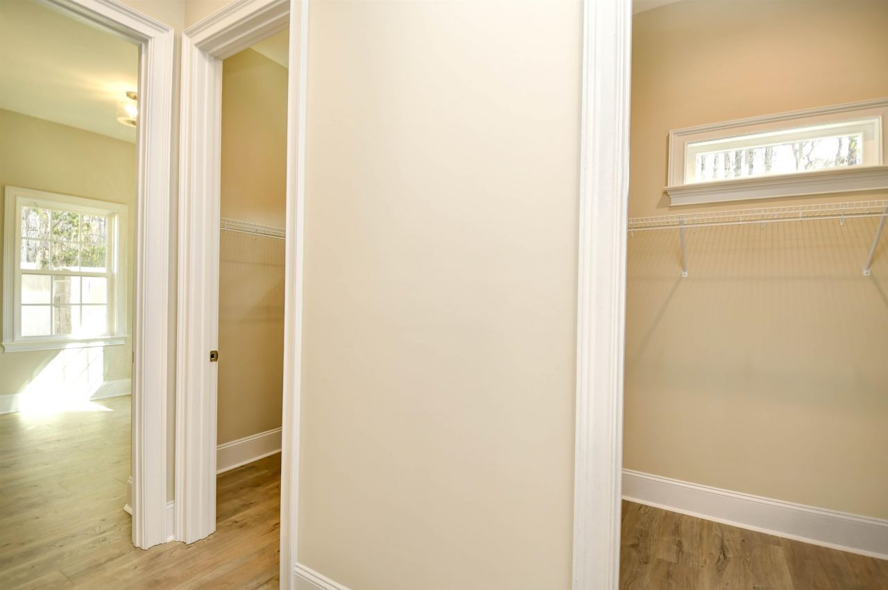 329 Waterfall Circle Photo 18