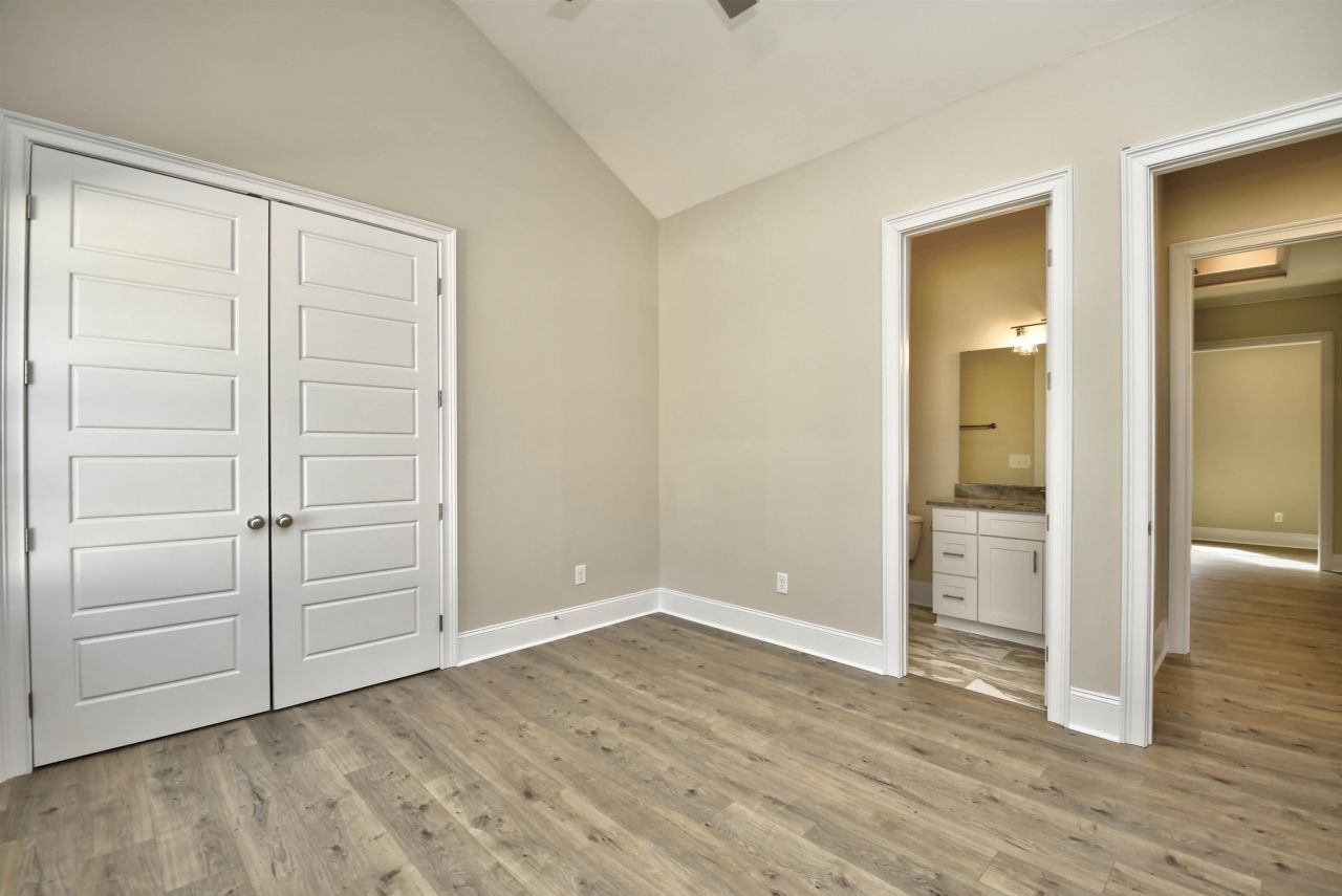 329 Waterfall Circle Photo 20