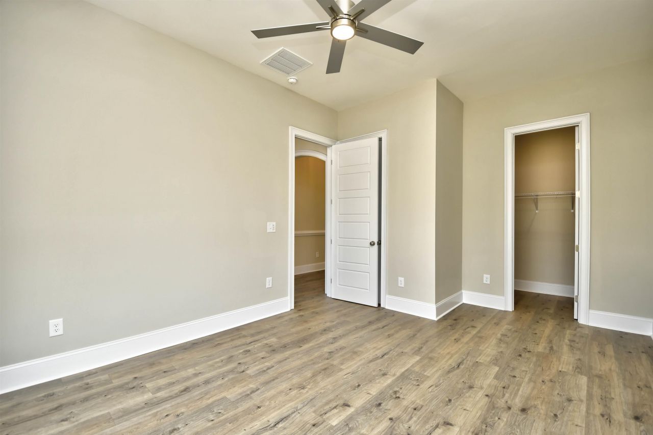 329 Waterfall Circle Photo 23