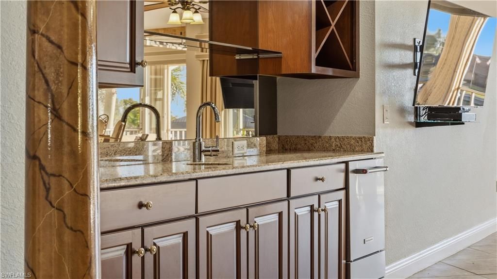 214 Shadroe Cove Cir, Unit 104, Cape Coral, FL 33991 Photo