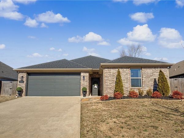 3226 Summer View Avenue , Springdale, AR 72764