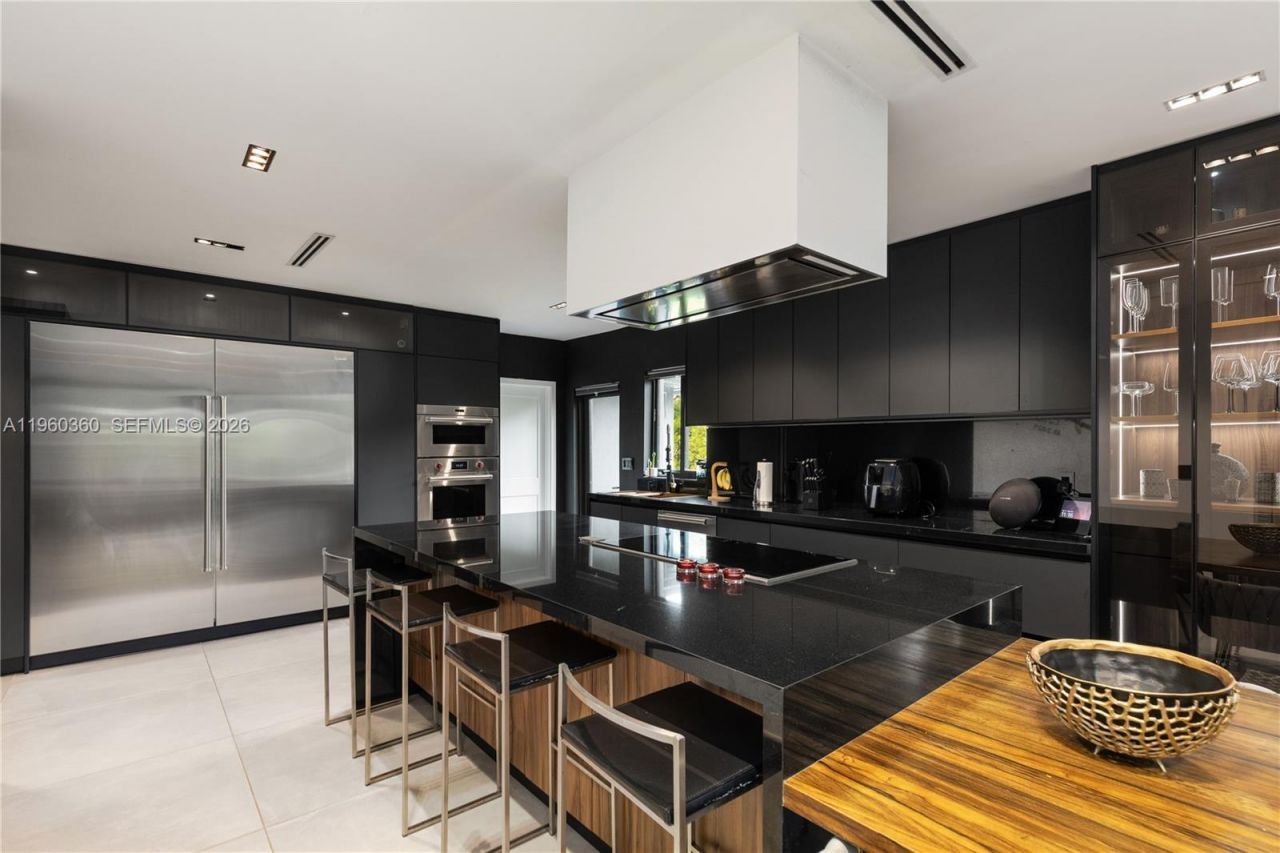 63 SW 31st Rd, Miami, FL 33129 Photo