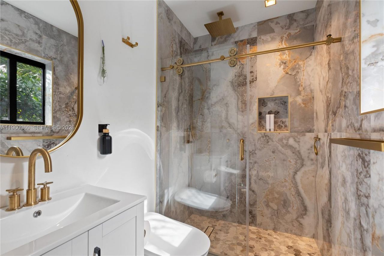 63 SW 31st Rd, Miami, FL 33129 Photo