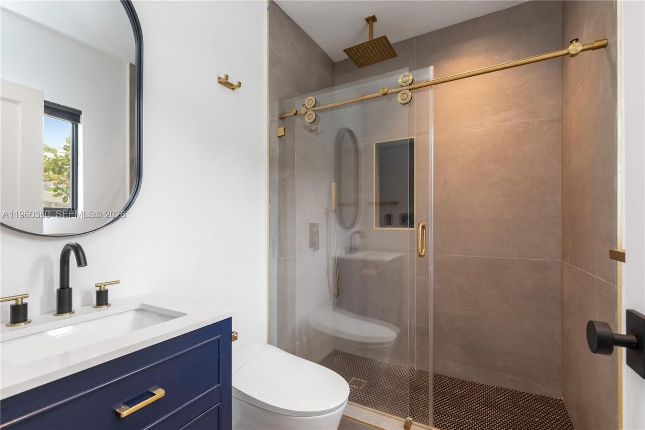 63 SW 31st Rd, Miami, FL 33129 Photo