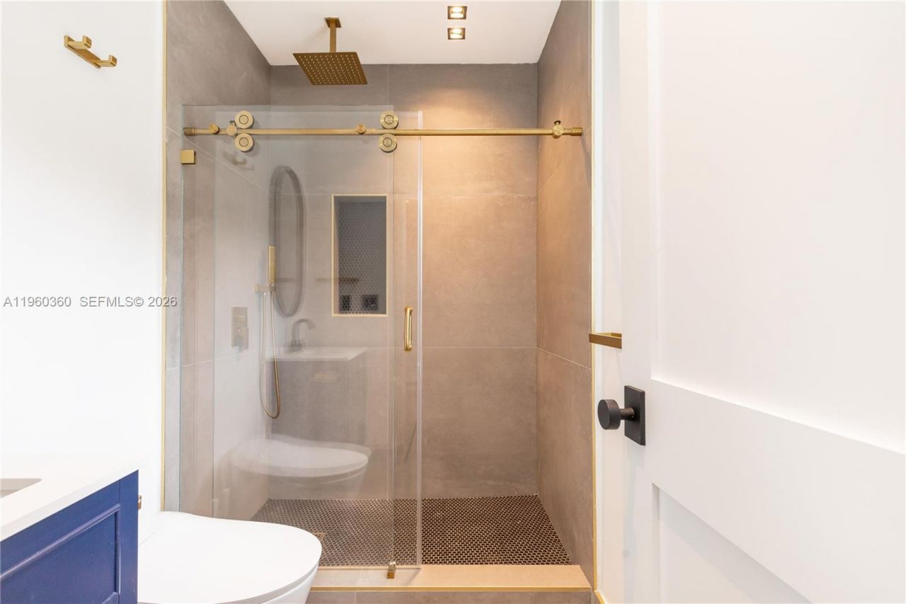 63 SW 31st Rd, Miami, FL 33129 Photo