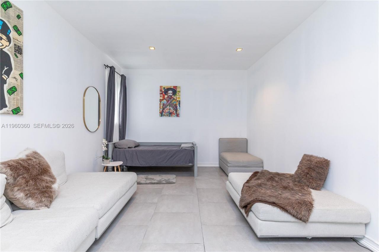 63 SW 31st Rd, Miami, FL 33129 Photo