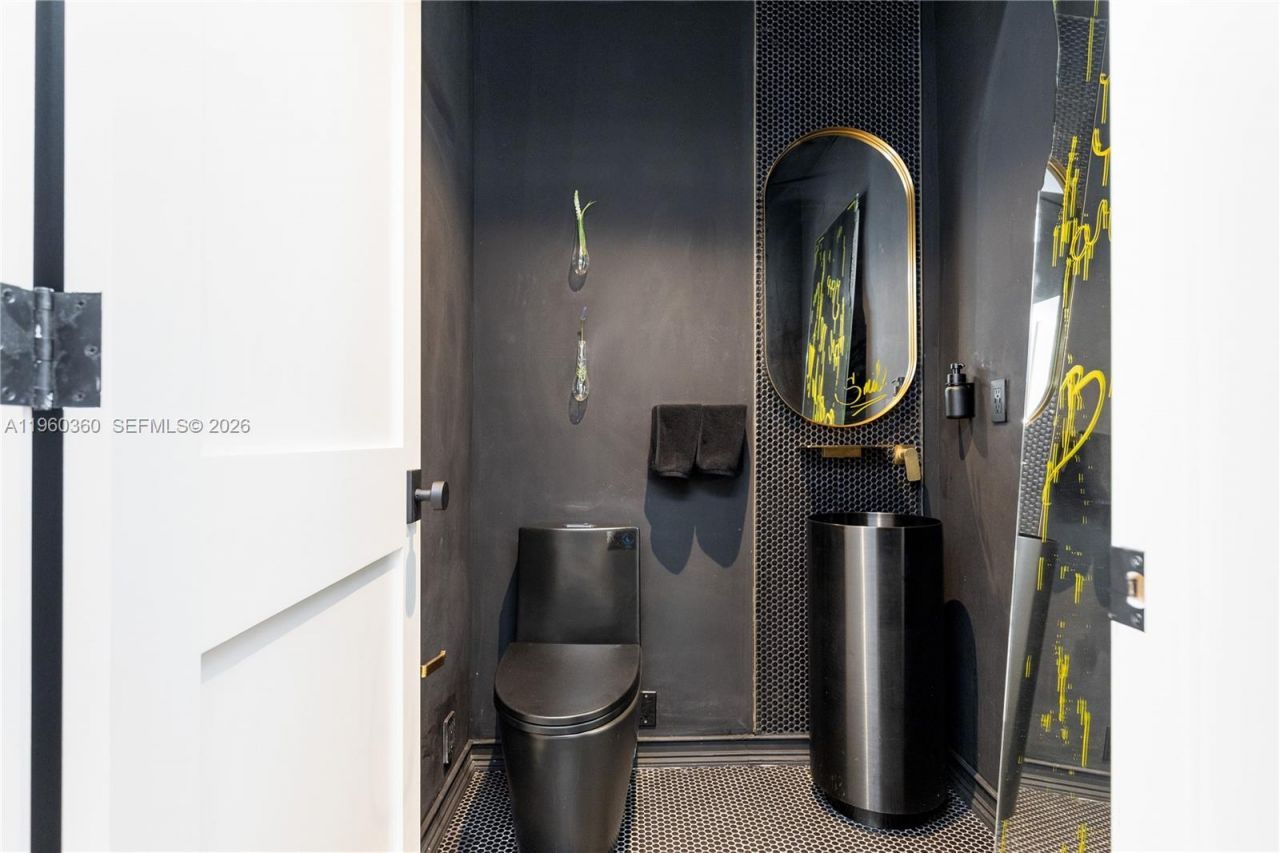 63 SW 31st Rd, Miami, FL 33129 Photo