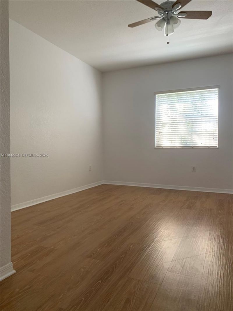 5610 NW 114th Pl, Unit 205, Doral, FL 33178 Photo