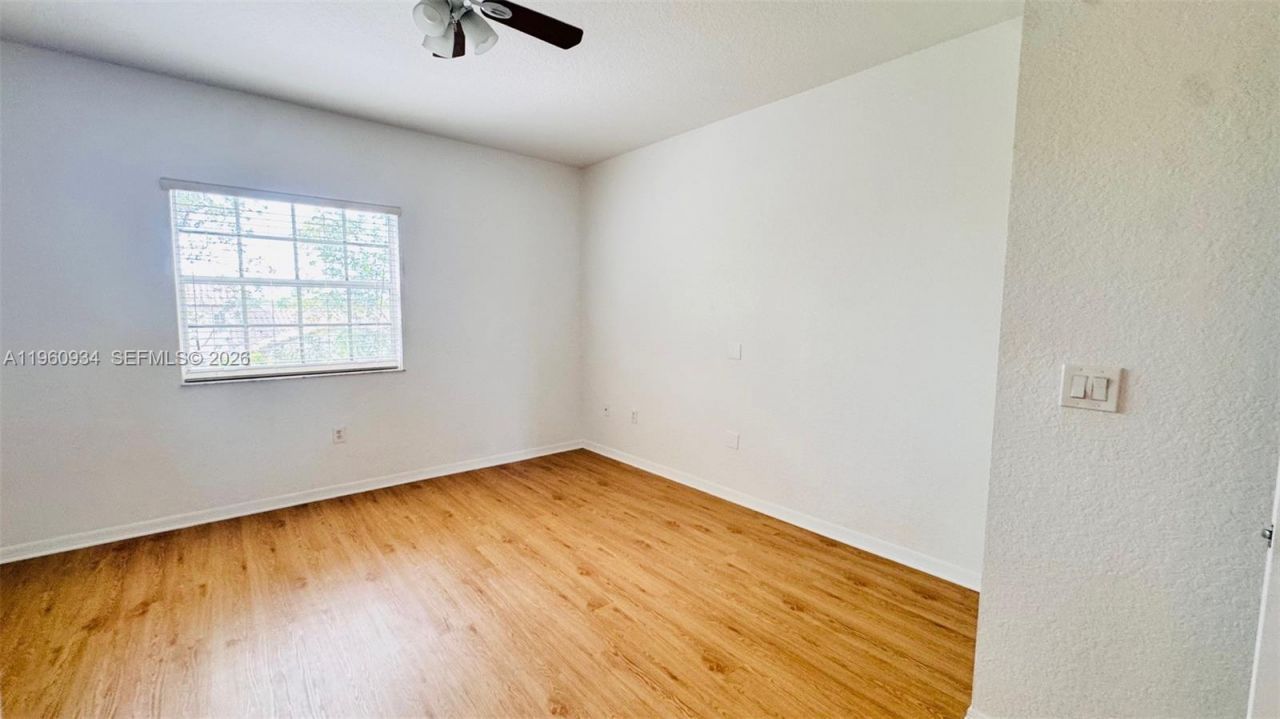 5610 NW 114th Pl, Unit 205, Doral, FL 33178 Photo