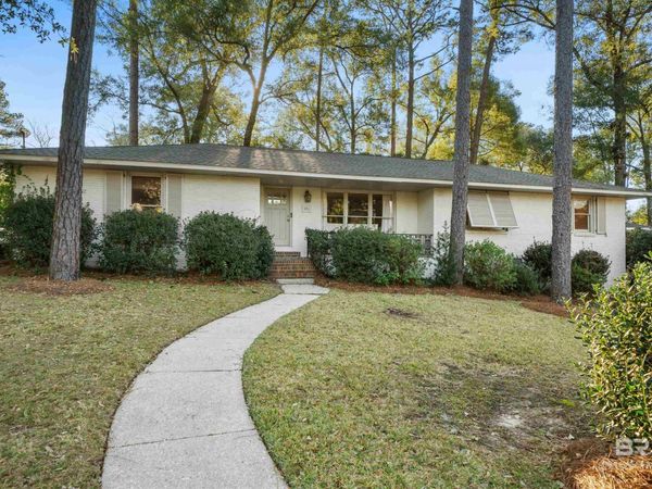 451 Ivy Circle, Fairhope, AL 36532