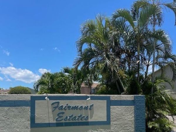 80 SW Blackburn Terrace, Unit 3, Stuart, FL 34997