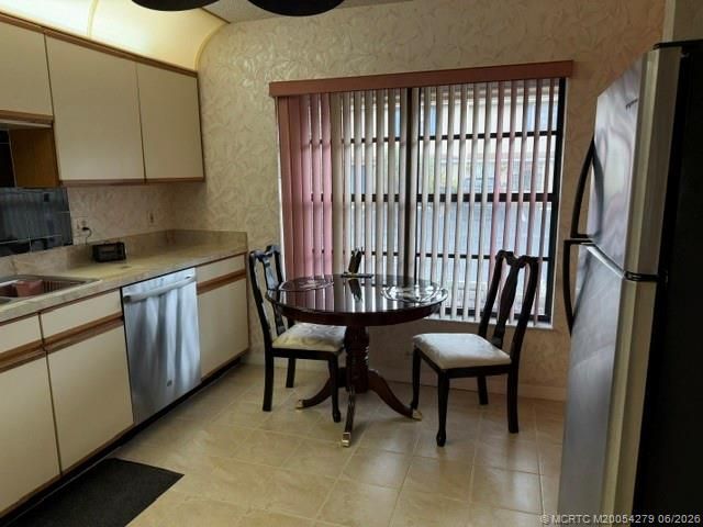 80 SW Blackburn Terrace, Unit 3, Stuart, FL 34997 Photo