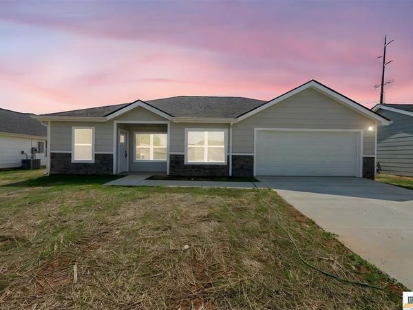 205 Ashkirk Lane, Glasgow, KY 42141