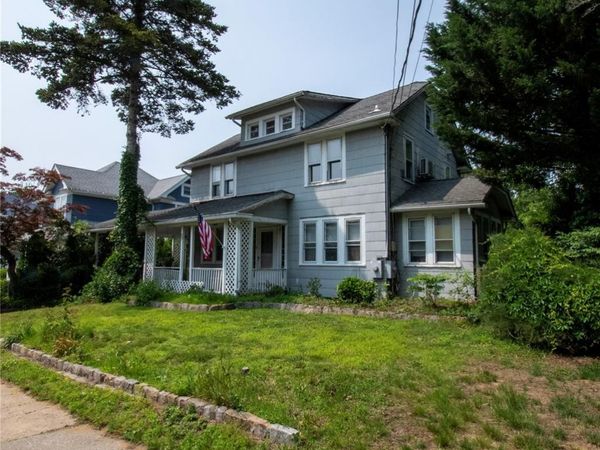 25 Hillside Avenue , Unit 1, Rockville Centre, NY 11570